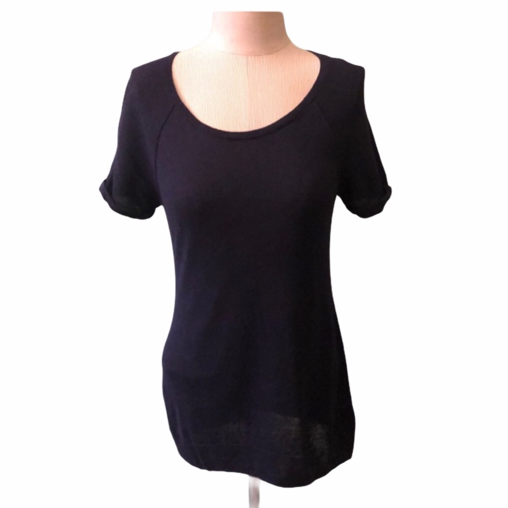 Gap Navy Raglan t-shirt sweater size x small
